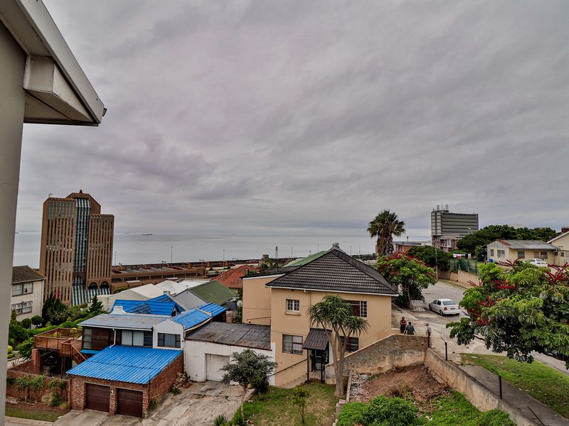 RICHMOND HILL 2 BED 1 BATH APARTMENT WITH PARKING BAY FOR RENT - Photo 8