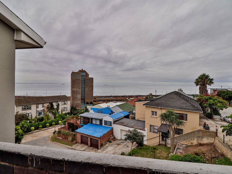 RICHMOND HILL 2 BED 1 BATH APARTMENT WITH PARKING BAY FOR RENT - Photo 10