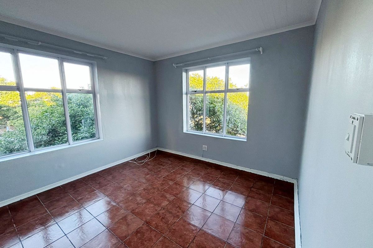 CENTRAL ROOM IN HOUSE FOR RENT - Photo 2
