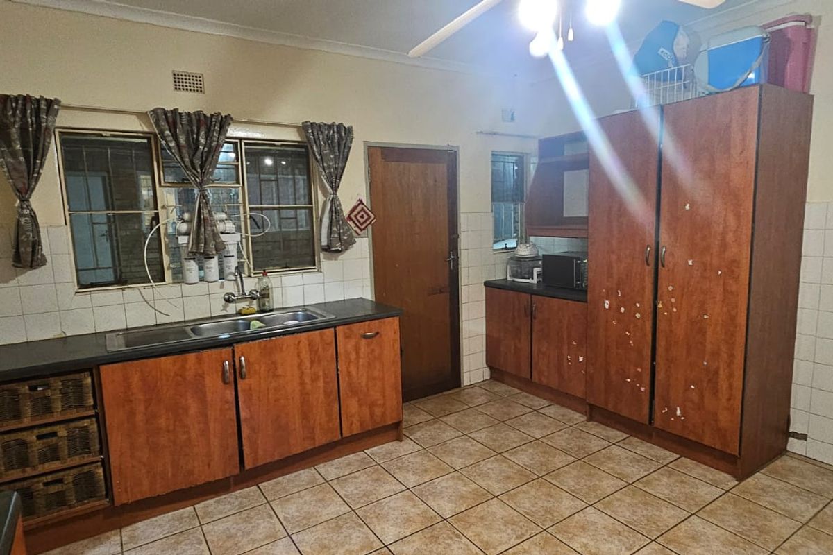 3 Bedroom House To Let in Mooinooi. - Photo 3