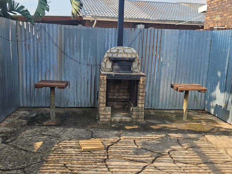 3 Bedroom House To Let in Mooinooi. - Photo 4