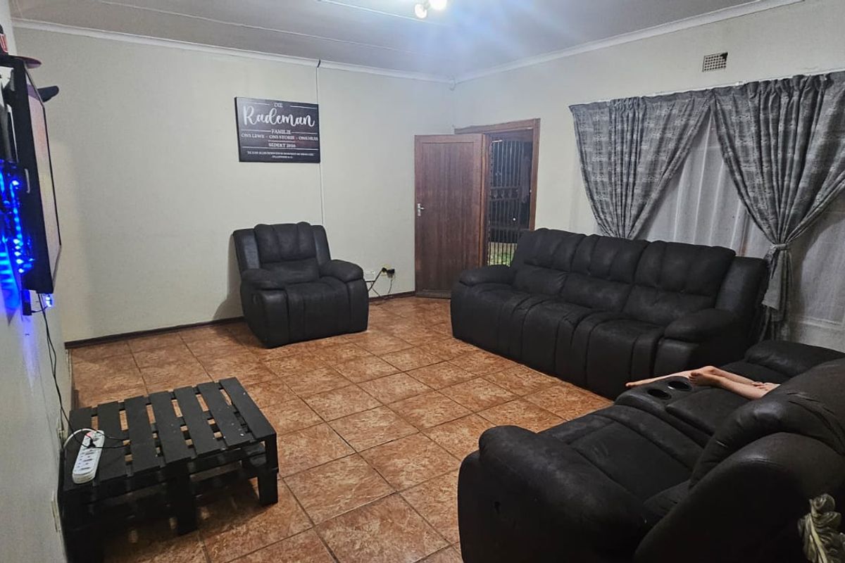 3 Bedroom House To Let in Mooinooi. - Photo 5