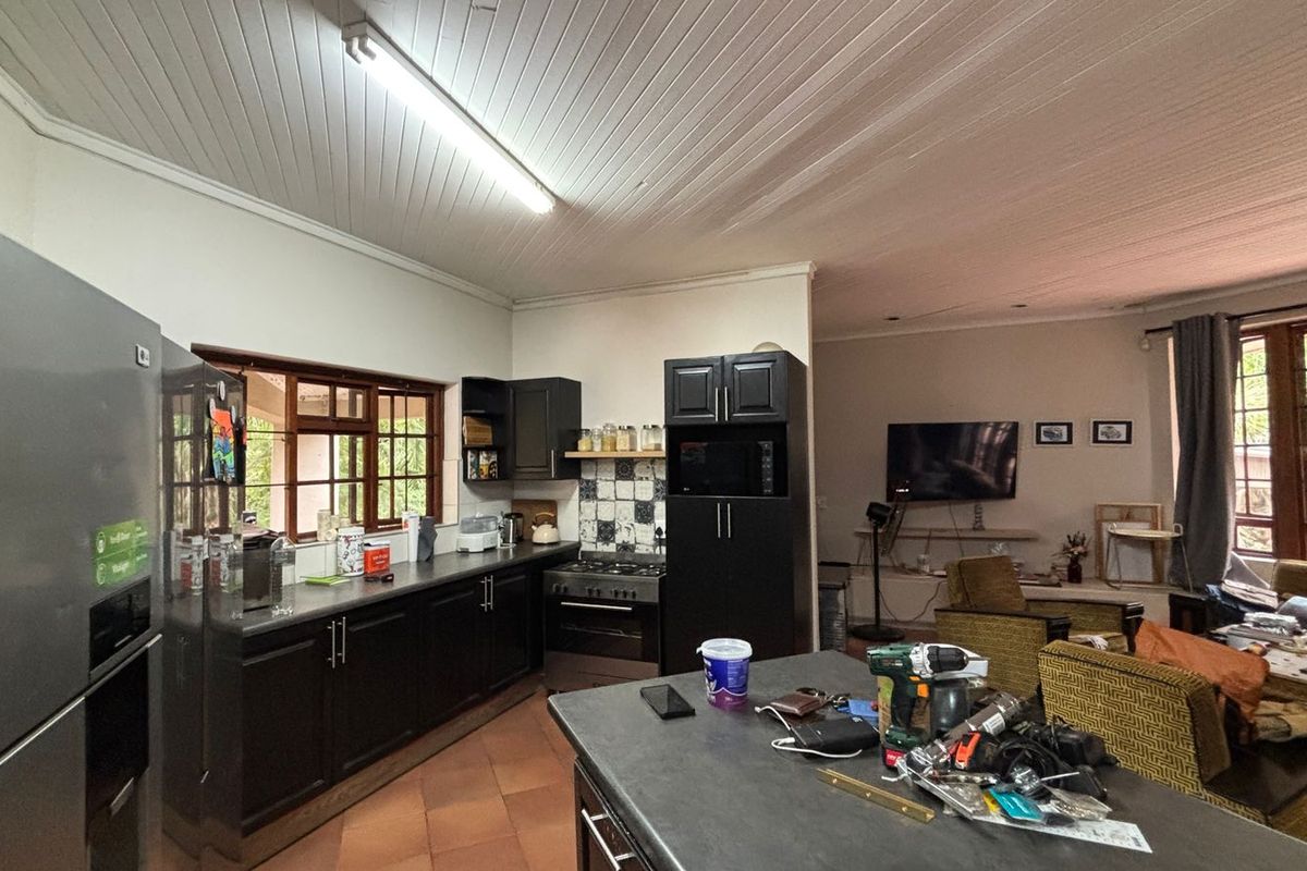 3 BEDROOM FAMILY HOME WITH STUDY TO LET - Photo 4