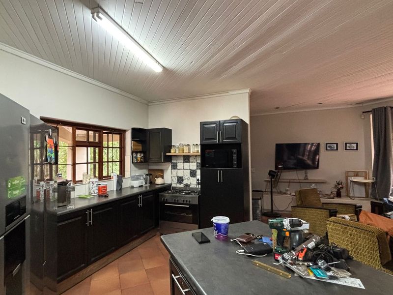 3 BEDROOM FAMILY HOME WITH STUDY TO LET - Photo 4