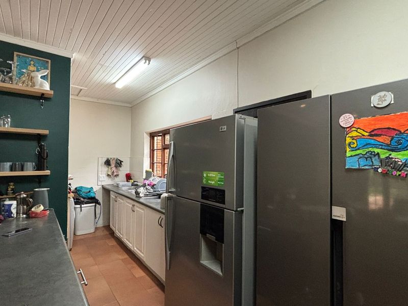 3 BEDROOM FAMILY HOME WITH STUDY TO LET - Photo 5