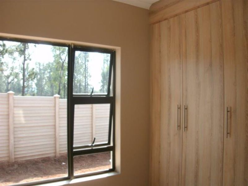 3 Bedroom townhouse to Rent Kookrus - Photo 8