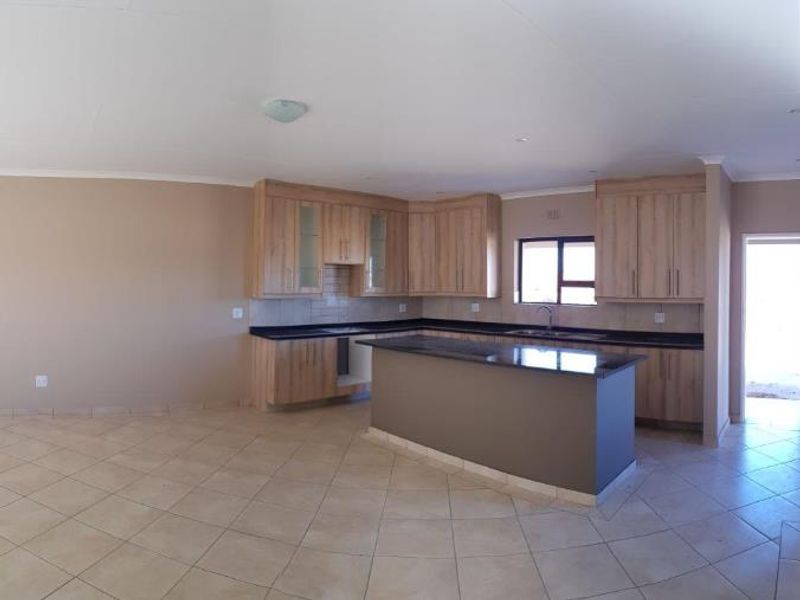 3 Bedroom townhouse to Rent Kookrus - Photo 6