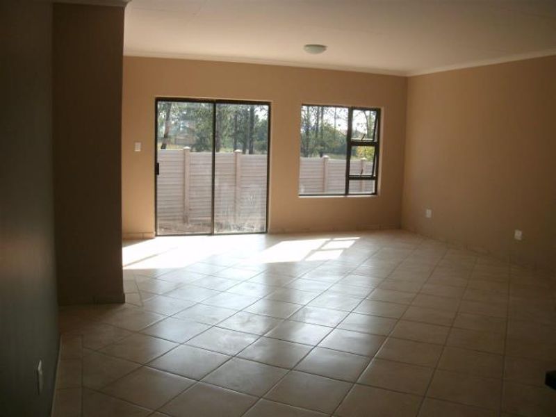 3 Bedroom townhouse to Rent Kookrus - Photo 7