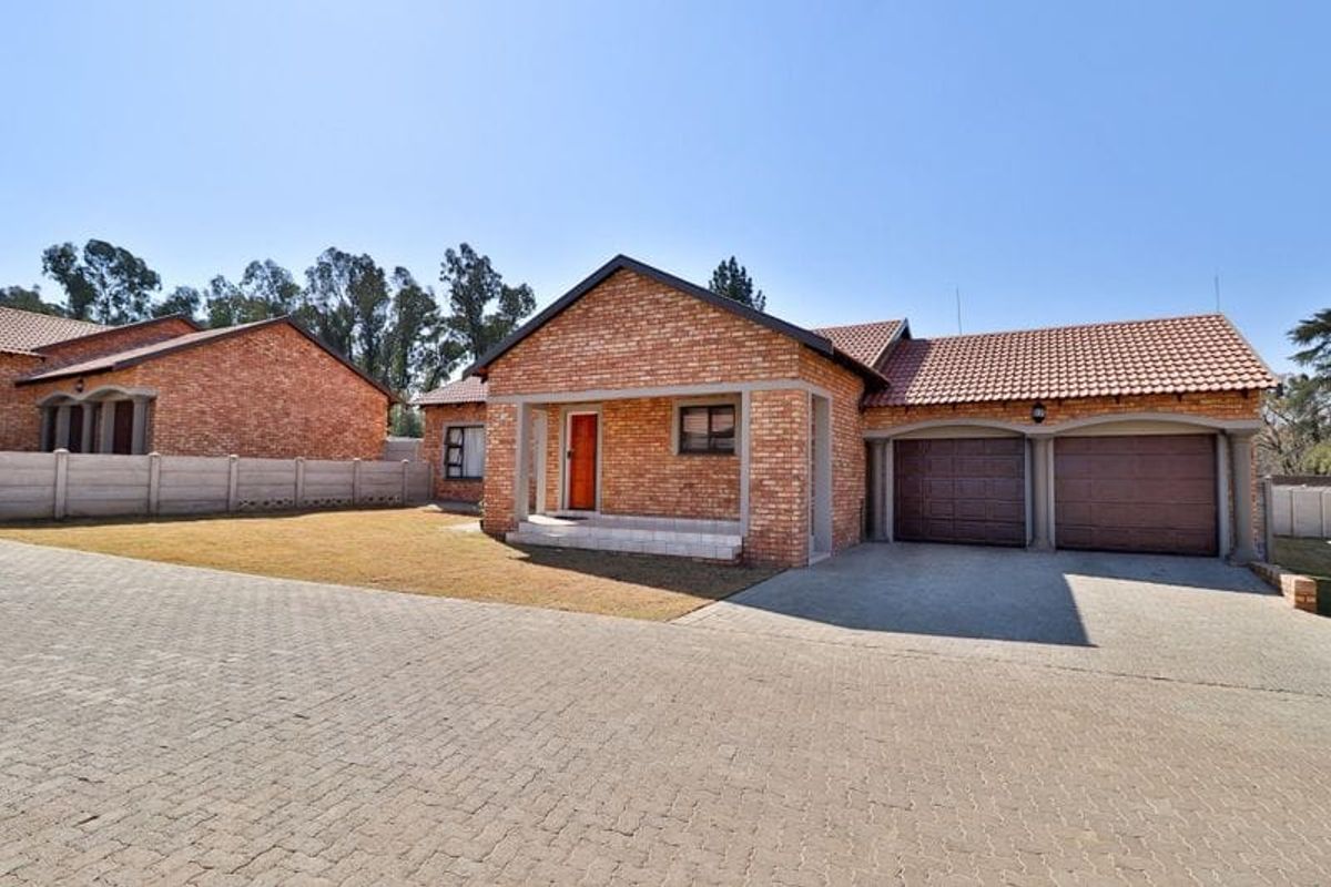 3 Bedroom townhouse to Rent Kookrus - Photo 3