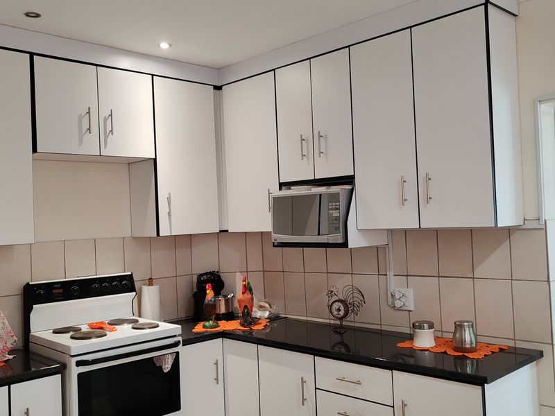 Neat as a Pin | 3-Bedroom Home with Flatlet in For Sale In Mooinooi. - Photo 5