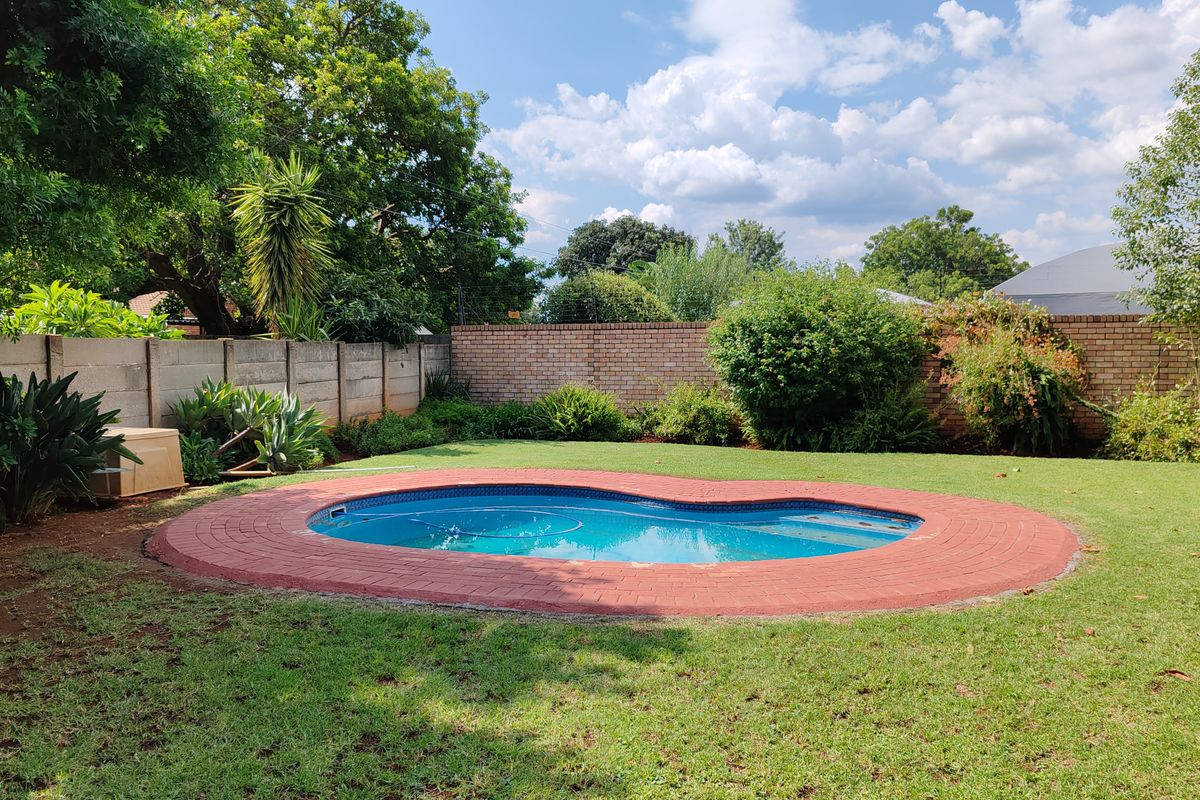 Neat as a Pin | 3-Bedroom Home with Flatlet in For Sale In Mooinooi. - Photo 3