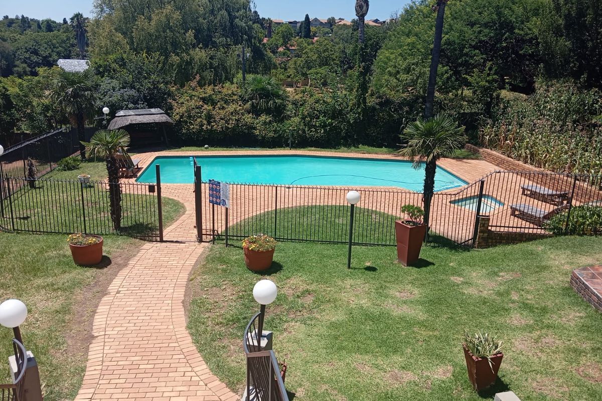 2 Bedroom Apartment for sale - Photo 4