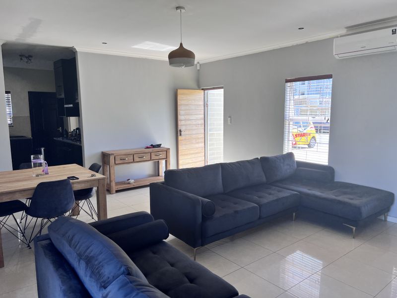 3 Bedroom House in Parklands - Photo 5