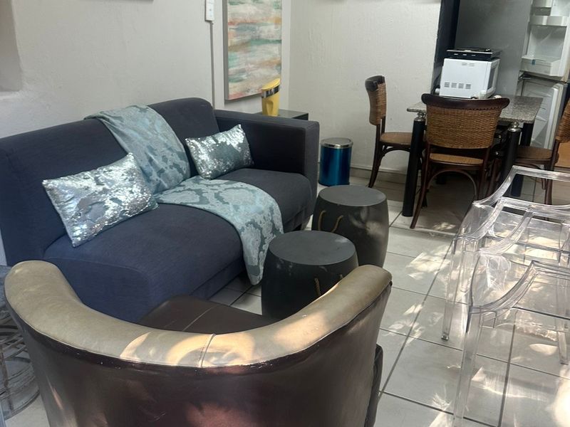 ALL INCLUSIVE  LARGE one bed Flatlet Morningside - Photo 2