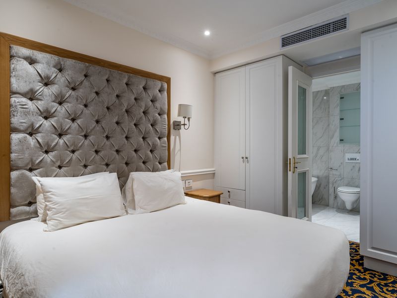 Luxurious furnished apartment in Versailles - Photo 6