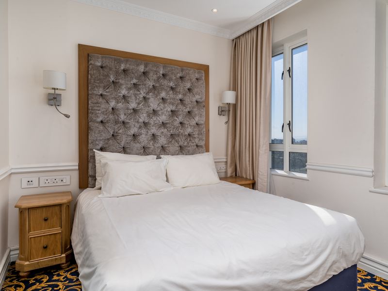 Luxurious furnished apartment in Versailles - Photo 7
