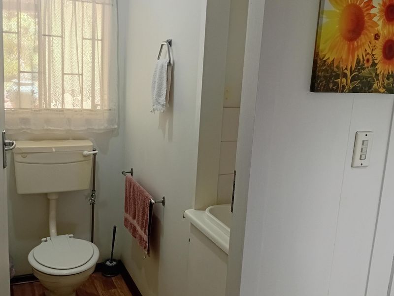 IMMACULATE HOME FOR SALE INCLUDING SHARE BLOCK - DONT MISS OUT ON THIS ONE - Photo 8