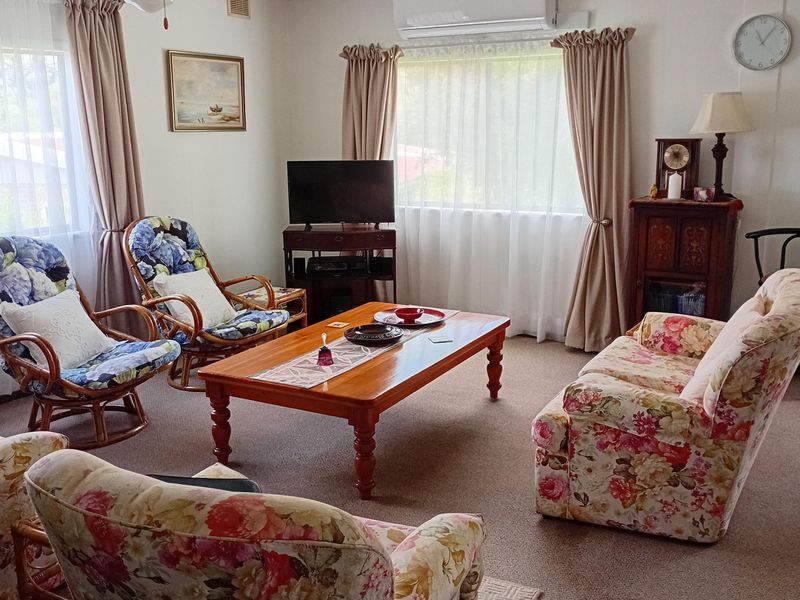 IMMACULATE HOME FOR SALE INCLUDING SHARE BLOCK - DONT MISS OUT ON THIS ONE - Photo 4