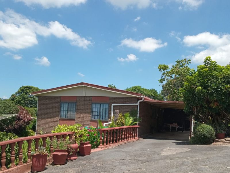 IMMACULATE HOME FOR SALE INCLUDING SHARE BLOCK - DONT MISS OUT ON THIS ONE - Photo 2