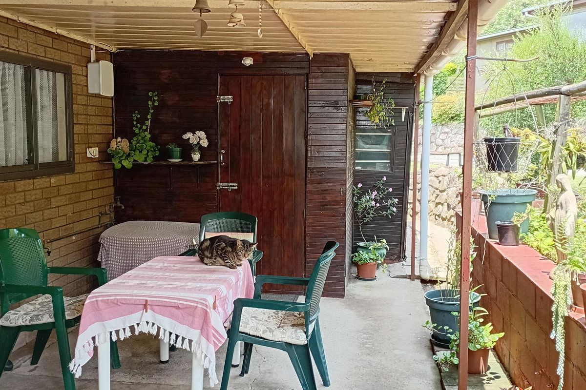 IMMACULATE HOME FOR SALE INCLUDING SHARE BLOCK - DONT MISS OUT ON THIS ONE - Photo 3