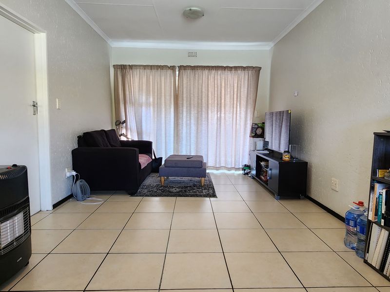CALLING ALL FIRST TIME BUYERS AND INVESTORS - Photo 2