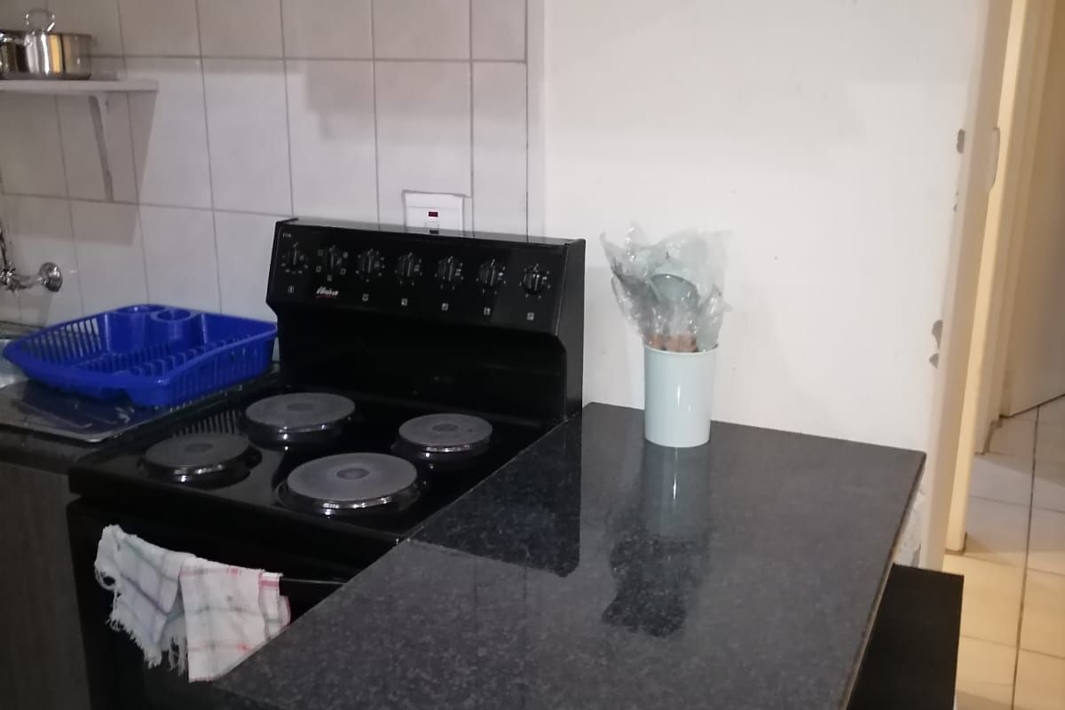 3 Bedroom House to Rent in Miami Sands - Photo 4