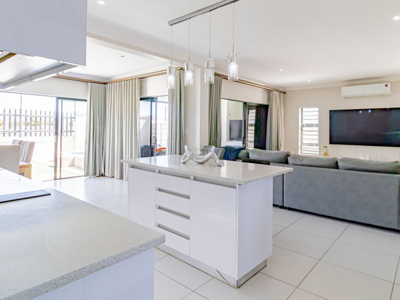 Luxurious Fully Furnished 3-Bedroom Home for Rent – Parklands North - 1st March - Photo 4