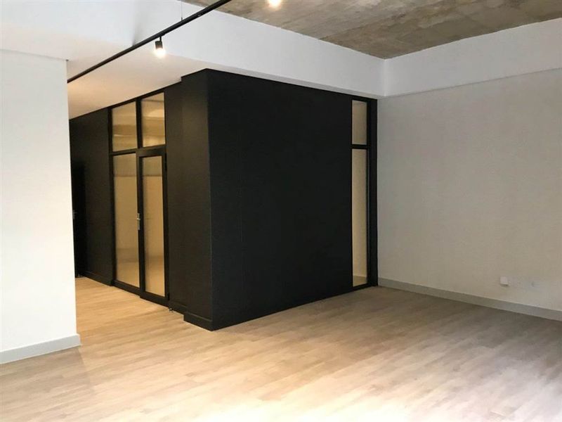 Unfurnished one bedroom one bathroom in Sandown Sandton - Photo 2