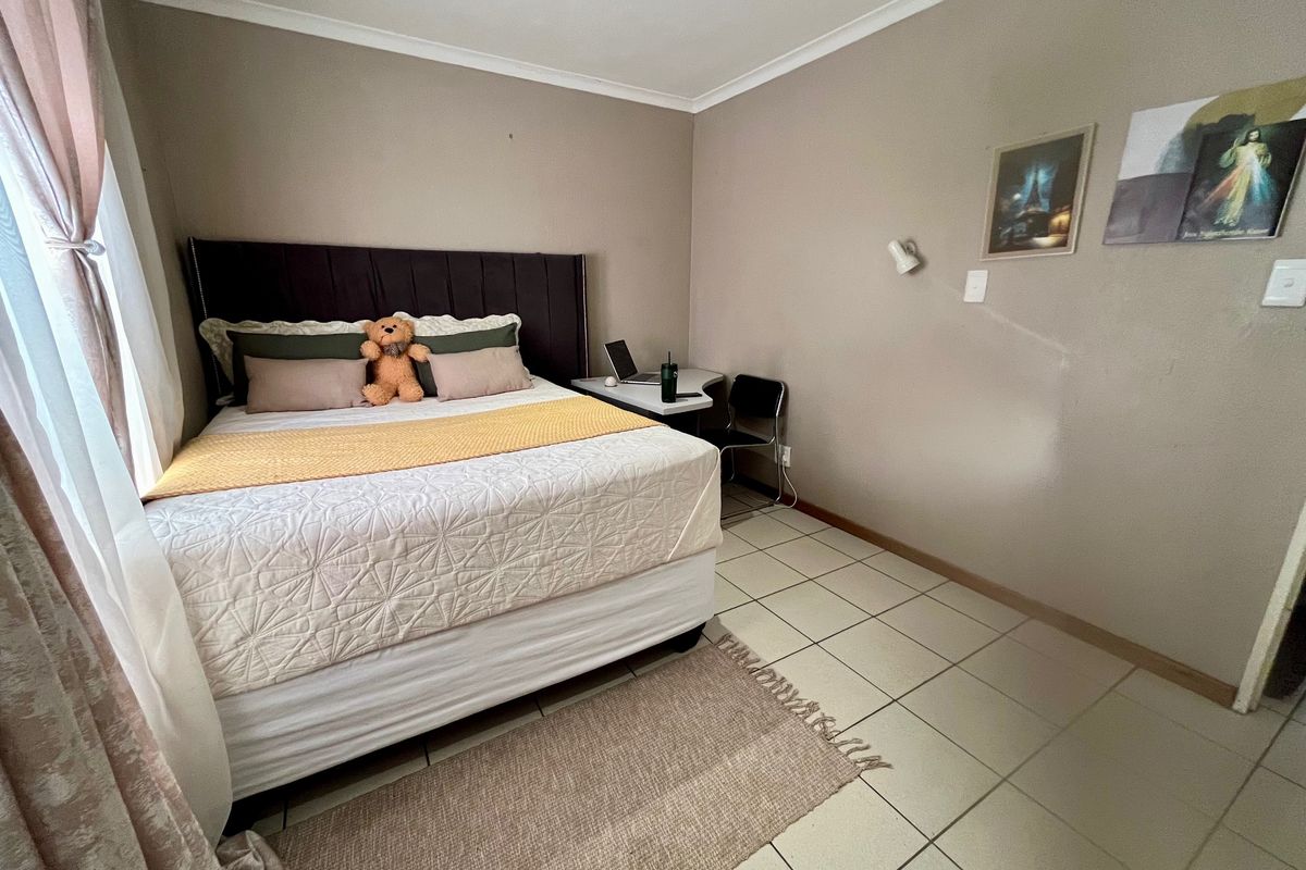 1 Bedroom Apartment to Let In Jones Place - Photo 5