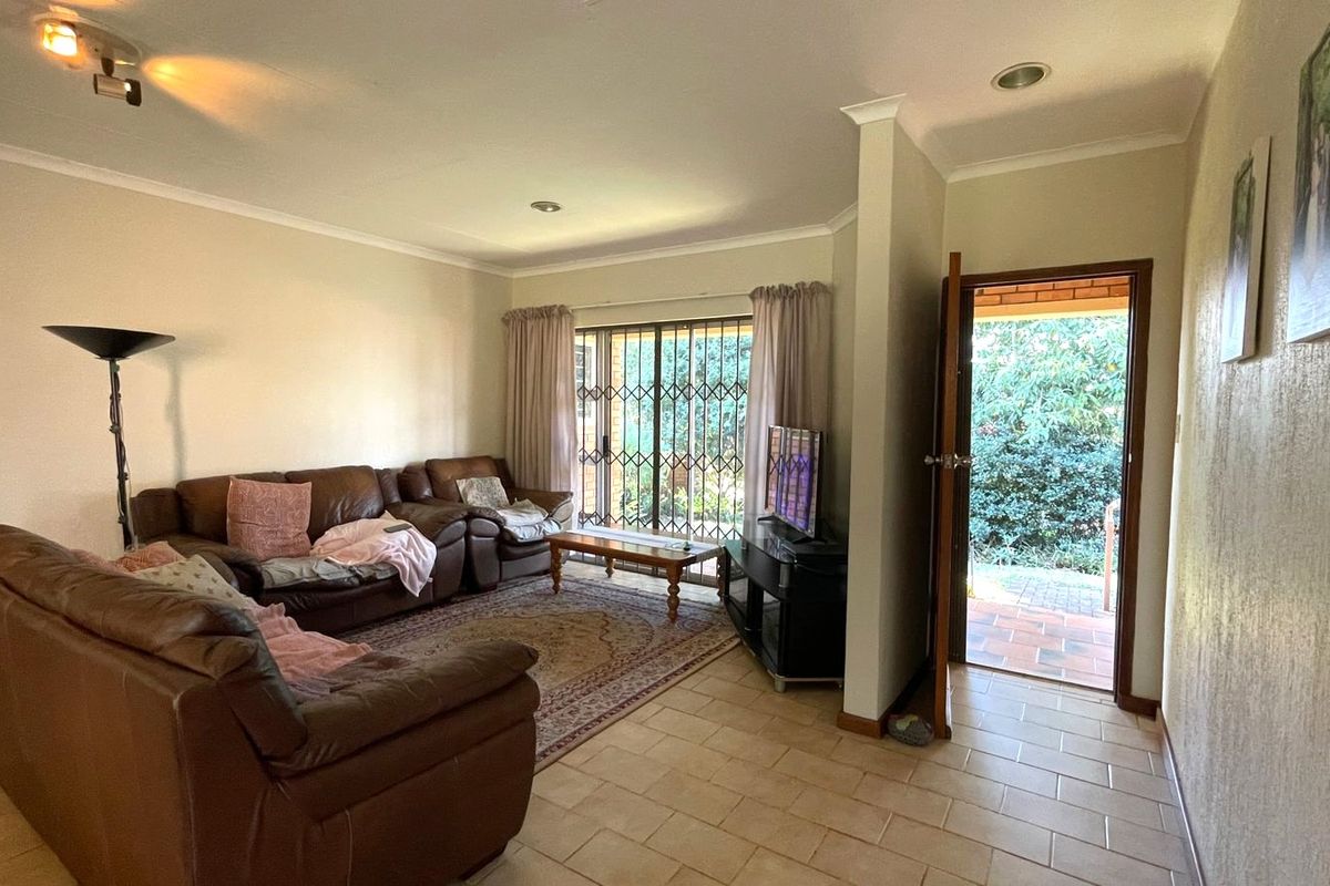 2 BEDROOM HOUSE TO LET - Photo 3