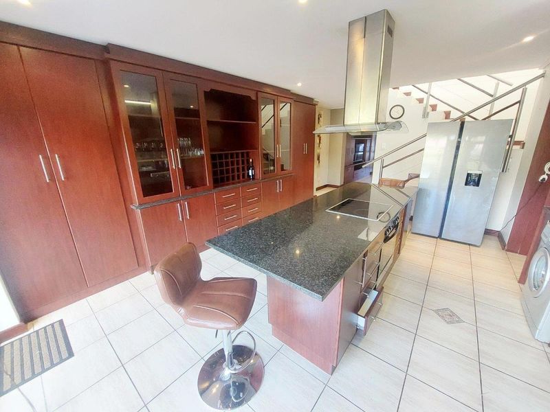 SUMMERSTRAND AMADADA ECO VILLAGE 3 BED APARTMENT FOR RENT - Photo 3