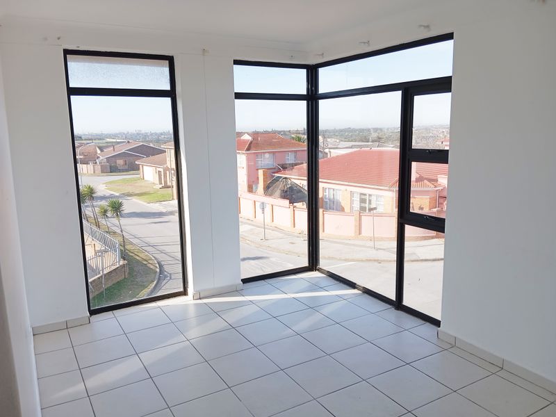 MALABAR 3 BED 2 BATH APARTMENT WITH PARKING FOR RENT - Photo 9