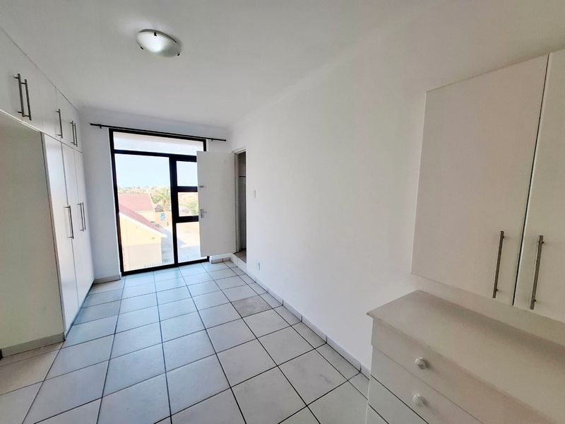 MALABAR 3 BED 2 BATH APARTMENT WITH PARKING FOR RENT - Photo 6