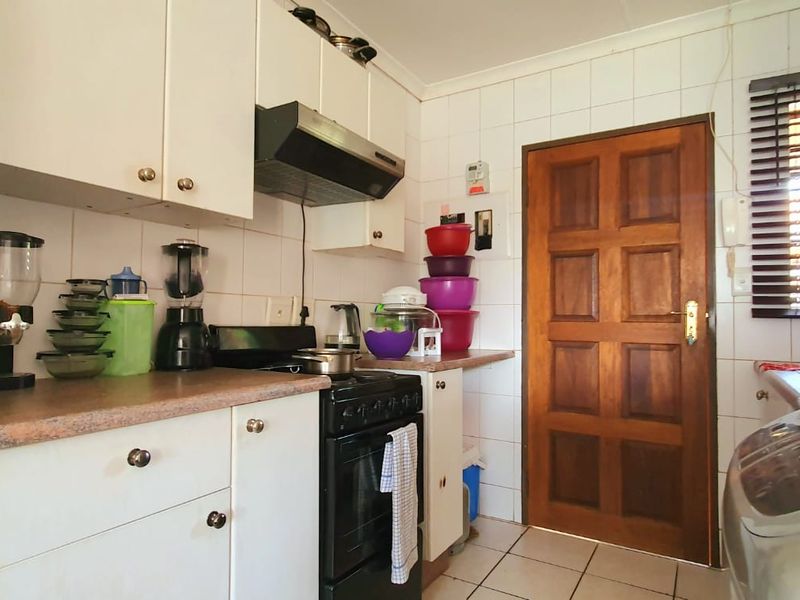 Lock - Up And Go - Photo 3