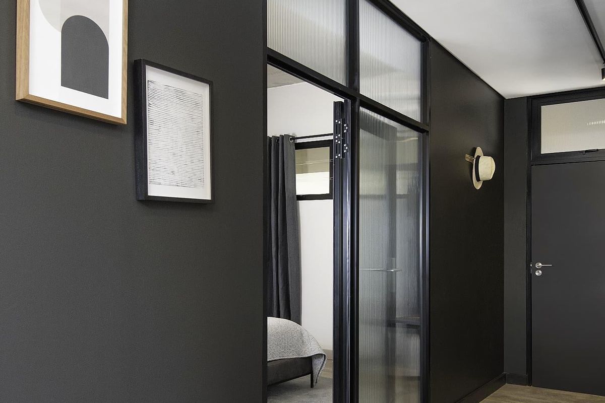 Partly Furnished One Bed One Bath in Sandton - Photo 5