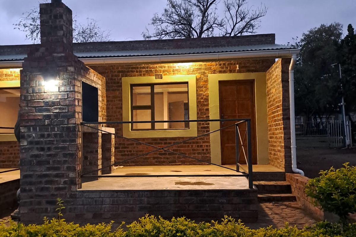 Beautifully placed Units Available in Mooinooi - Photo 2