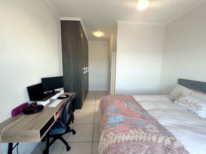COZY & MODERN LIVING 1 BEDROOM APARTMENT - 1st JUNE 2026 - Photo 8