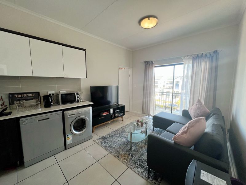 COZY & MODERN LIVING 1 BEDROOM APARTMENT - 1st JUNE 2026 - Photo 3