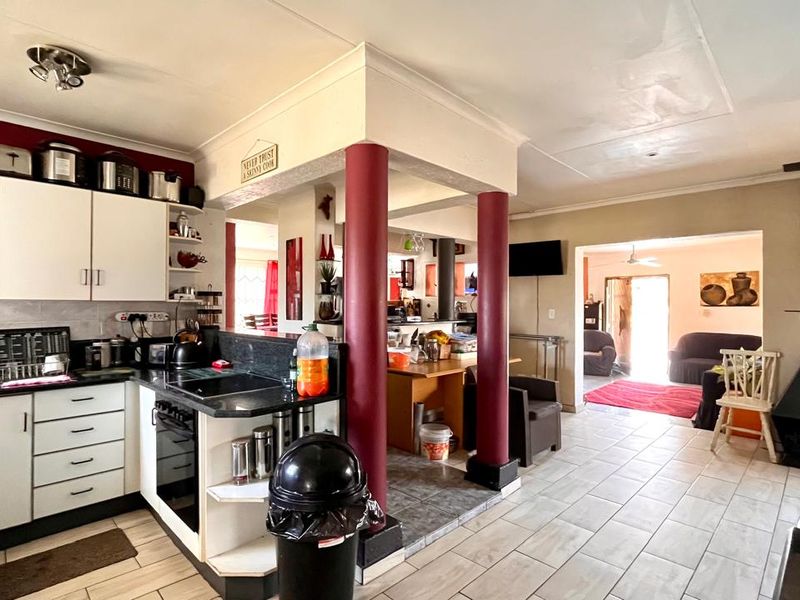 Ready for you to move in! - Photo 5