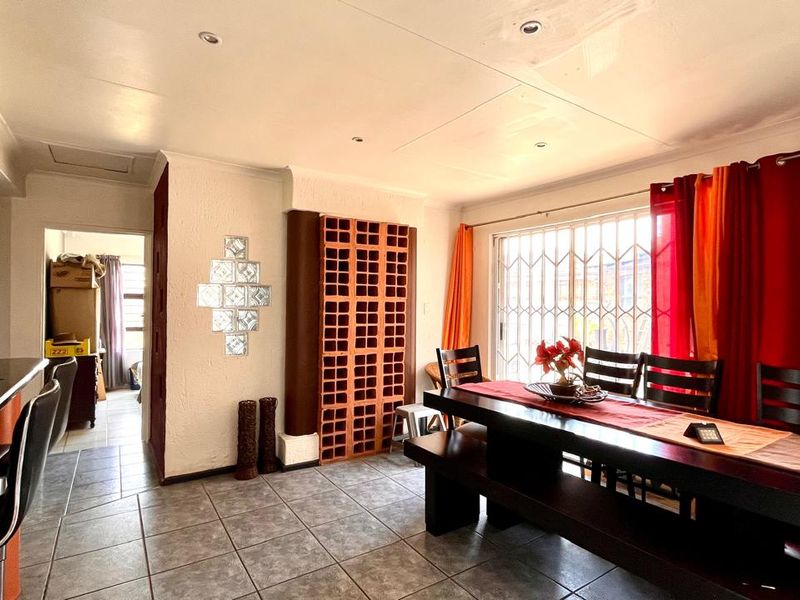 Ready for you to move in! - Photo 3