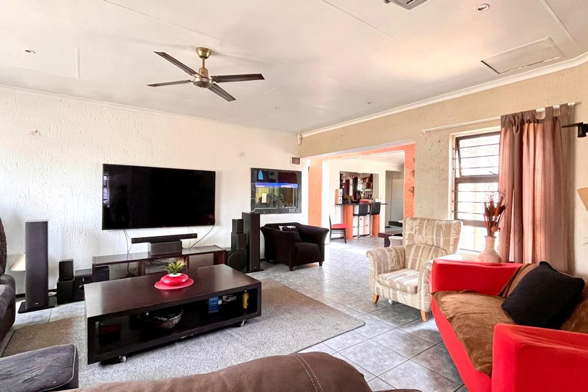 Ready for you to move in! - Photo 4