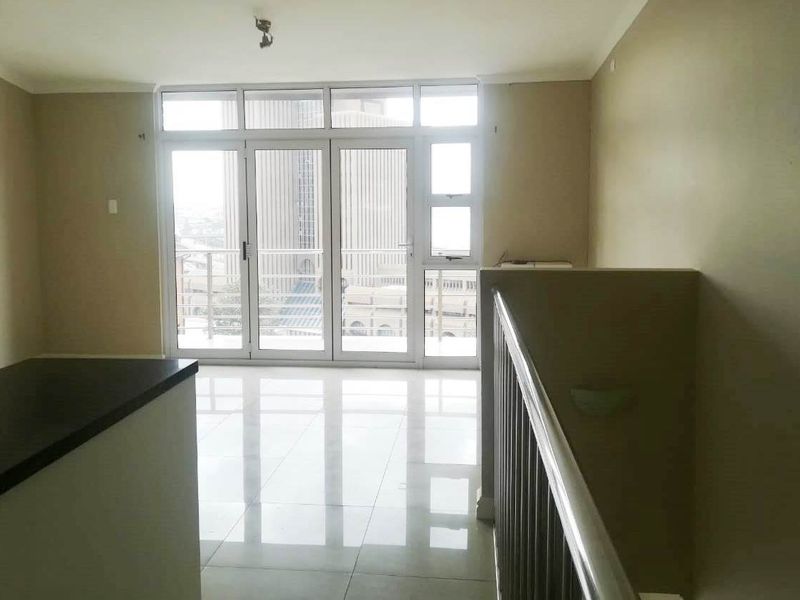 RICHMOND HILL 1 BED 1 BATH APARTMENT WITH PARKING FOR SALE - Photo 6