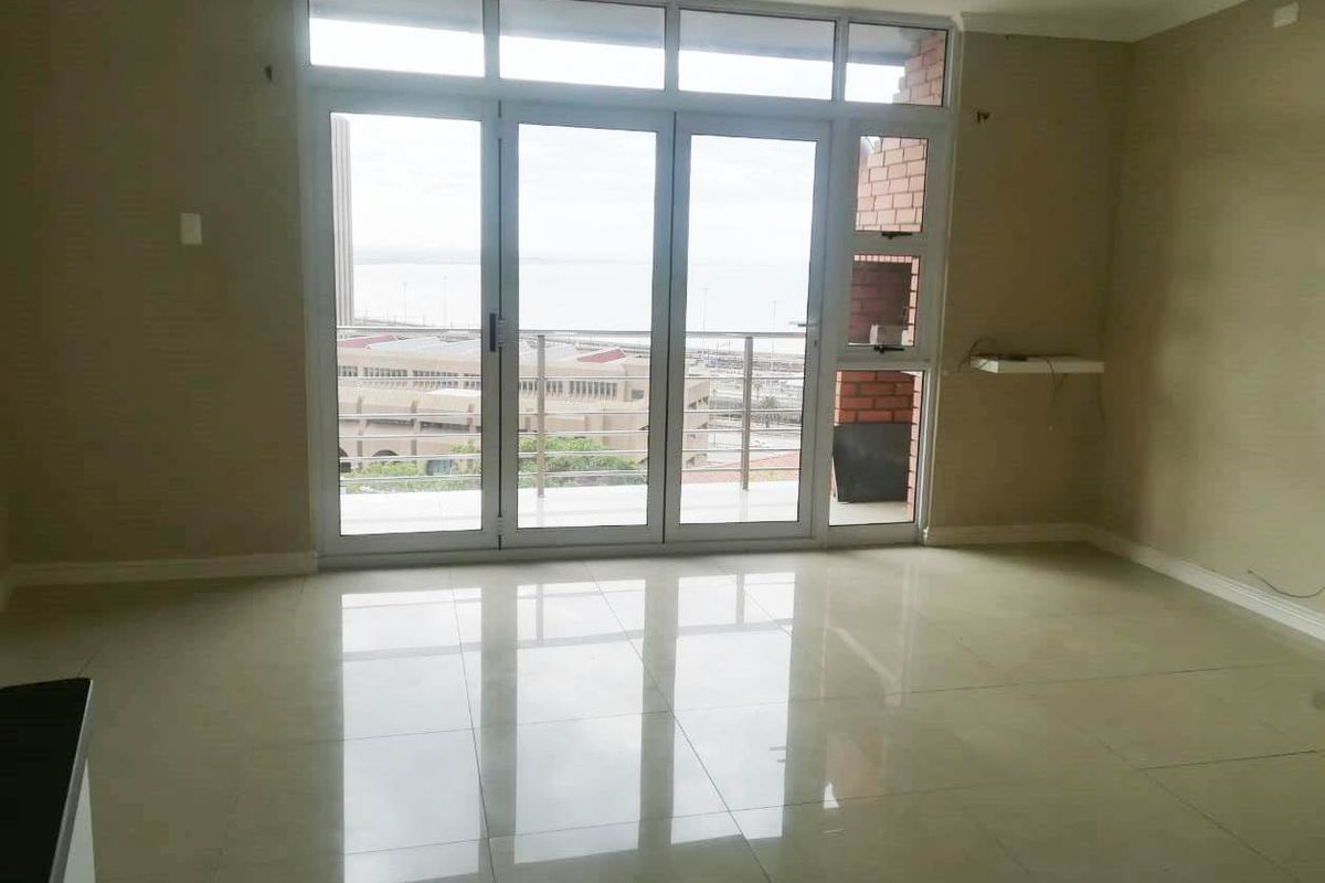 RICHMOND HILL 1 BED 1 BATH APARTMENT WITH PARKING FOR SALE - Photo 3