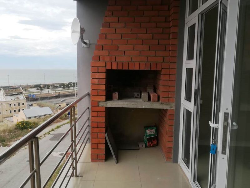 RICHMOND HILL 1 BED 1 BATH APARTMENT WITH PARKING FOR SALE - Photo 4