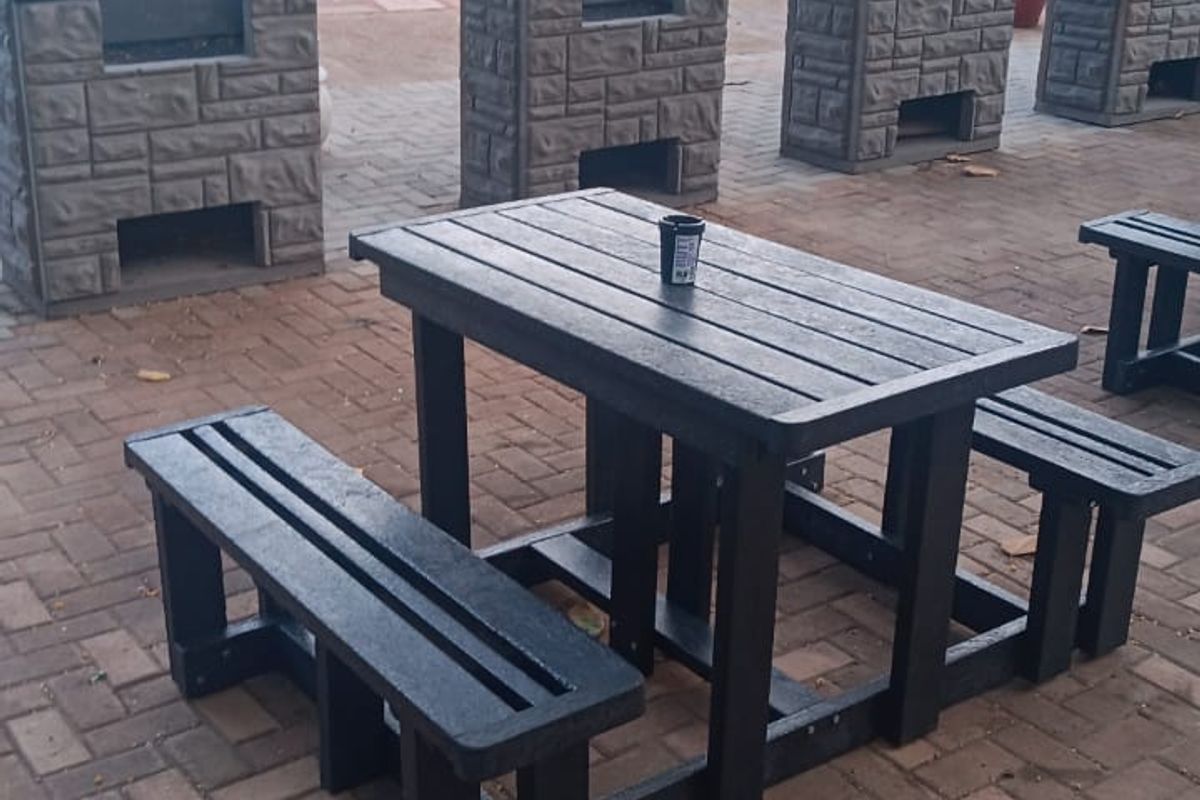 Bachelor Flat To Rent - Photo 3