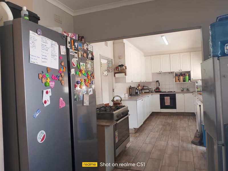 4 Bedroom House For Sale in Dalpark Proper - Photo 2