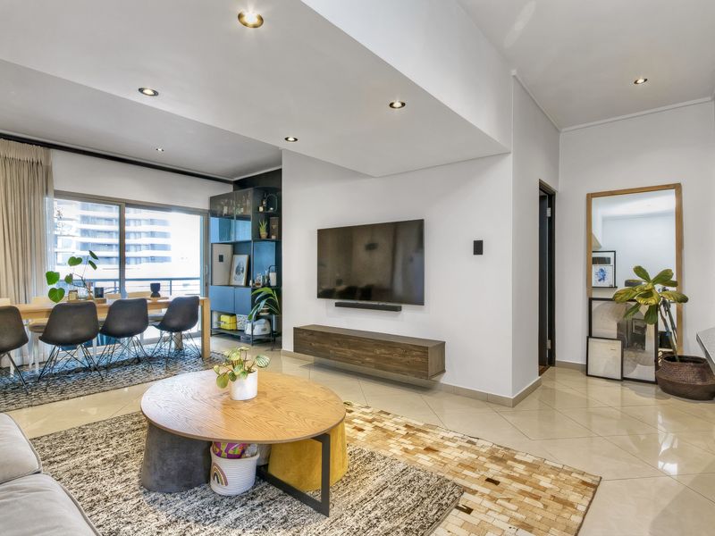 MORNINGSIDES RARE GEM  - WOW WOW -  2 BED - Photo 10