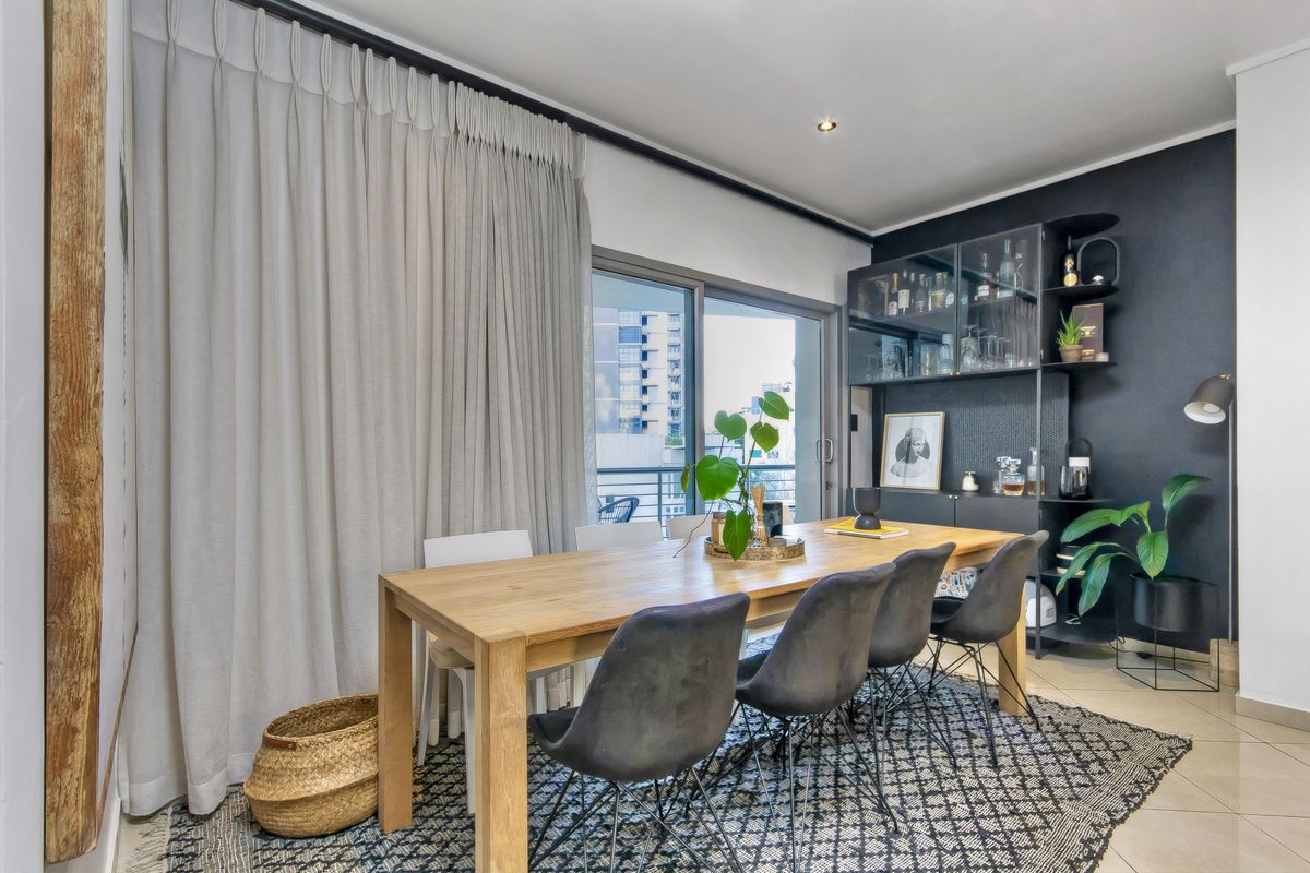 MORNINGSIDES RARE GEM  - WOW WOW -  2 BED - Photo 5