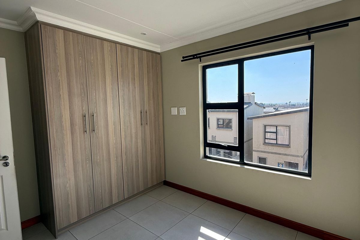 Duplex For Sale In Witbank - Photo 5