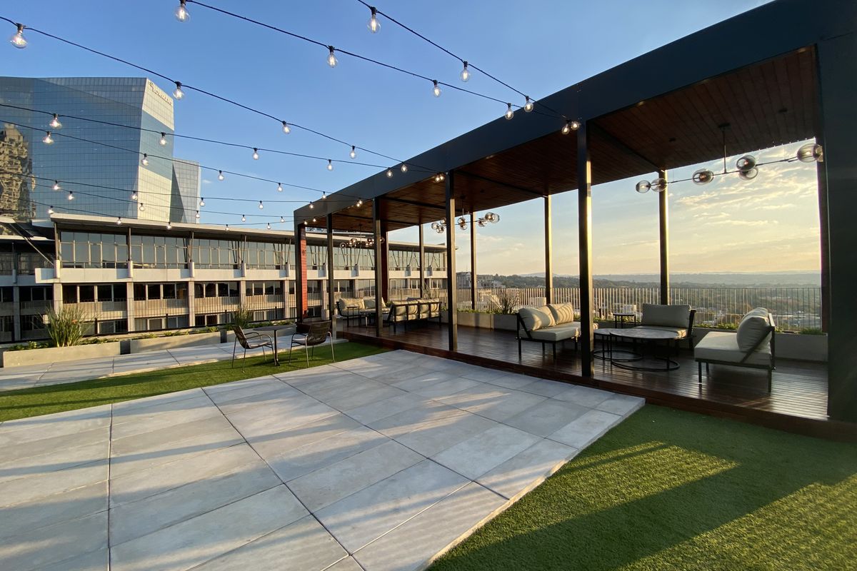 Unfurnished One Bed One Bath in Sandton - Photo 2